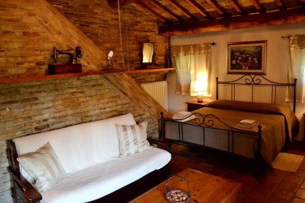 Agriturismo La Sorgente Di Nepi Hotel Luaran gambar