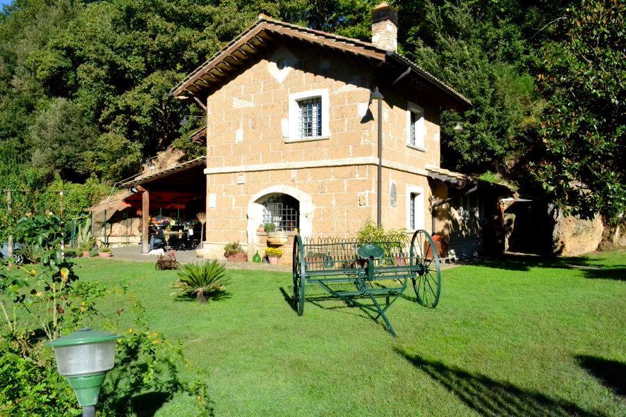 Agriturismo La Sorgente Di Nepi Hotel Luaran gambar
