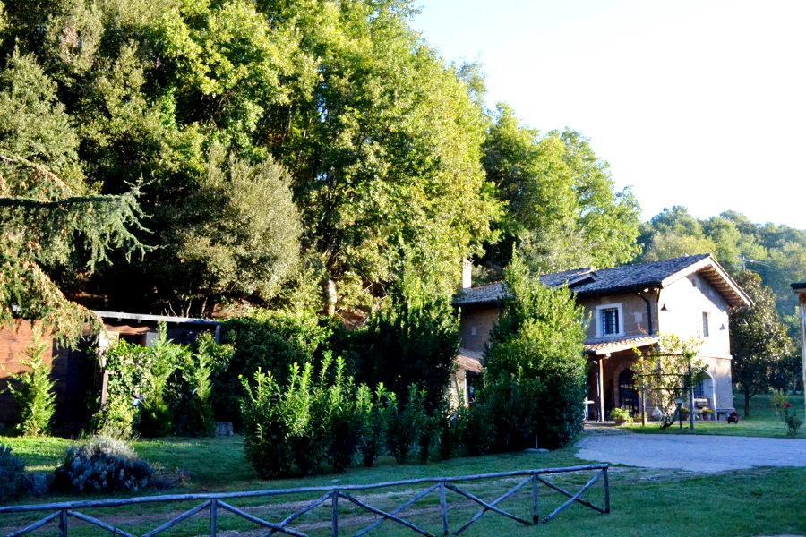 Agriturismo La Sorgente Di Nepi Hotel Luaran gambar